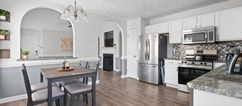 Quaint Cottage-3BR/2B House with Arcade and Fire Pit in Quiet Part of Hope Mills