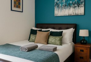 4 slaapkamers, een strijkplank/strijkijzer, wifi, beddengoed