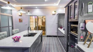 Micro-ondas, fogão, cooktop