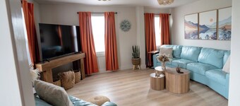 Charming 1-bedroom apartment. Pet friendly, King Bed, Washer & Dryer