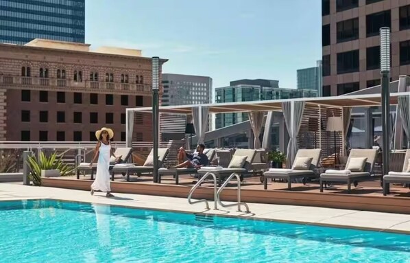 Alberca al aire libre