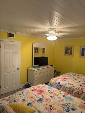 2 Schlafzimmer, Bügeleisen/Bügelbrett, kostenloses WLAN, Bettwäsche