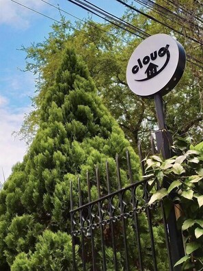 Front of property - Cloud9 H (Medellín)