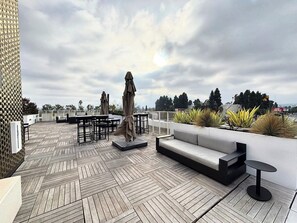 Exterior - Melrose Rooftop Boutique Residences (Los Angeles)