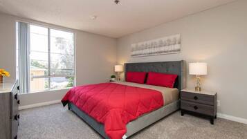 2 bedrooms, iron/ironing board, WiFi (free), bed sheets