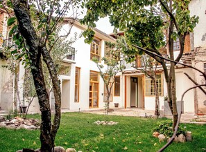 Exterior - Charming Apartment in Cuenca’s Historic Center– Quiet and Abundant Natural Light (Cuenca)