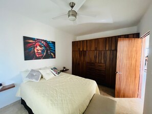 2 bedrooms, iron/ironing board, WiFi, bed sheets