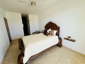 2 makuuhuonetta, silitysrauta/-lauta, Wi-Fi, vuodevaatteet