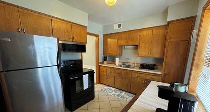 Relax In Tosa—Near Downtown MKE!