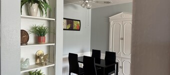 Relax In Tosa—Near Downtown MKE!