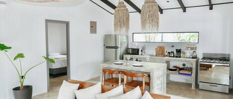 Deluxe House, 2 Bedrooms, Private Pool, Garden View | Private kitchen | Fridge, oven, stovetop, cookware/dishes/utensils