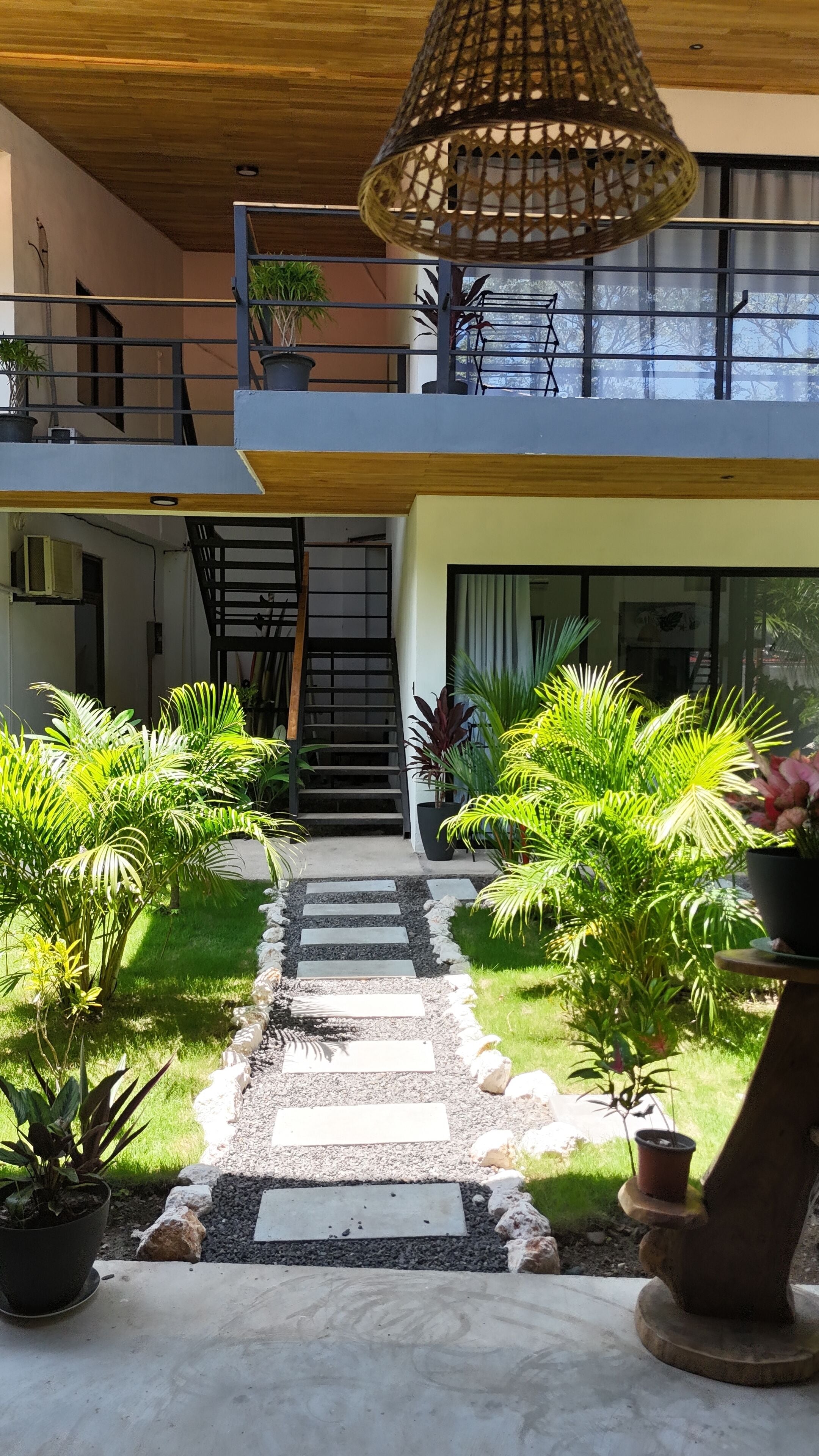 Caja de seguridad en la habitación y escritorio 