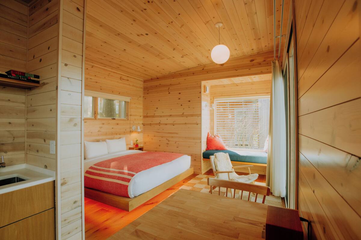 Superior-Doppelzimmer, 1 King-Bett, Gartenblick | Bettwäsche aus ägyptischer Baumwolle, hochwertige Bettwaren