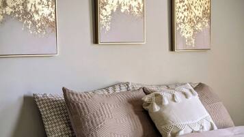 4 bedrooms, iron/ironing board, travel crib, free WiFi