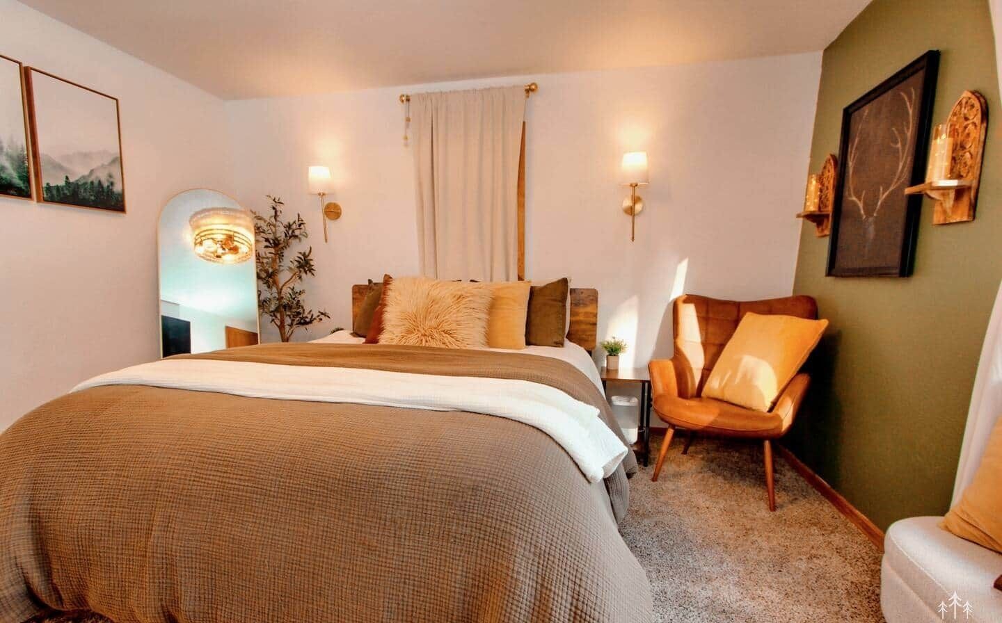 2 camere, una scrivania, ferro/asse da stiro, culla da viaggio