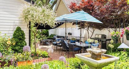1/2 mile to NU, 5min walk to Lake, Swim Spa Pool