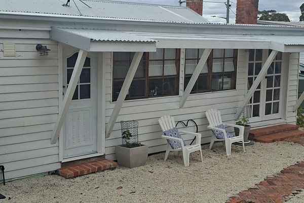 Welcome to Little Shack.