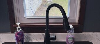 Charming 3-bedroom pet friendly house with fenced in yard in Clinton, IA.