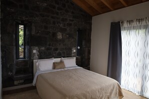 1 soverom, strykejern/-brett, wi-fi (inkludert) og sengetøy