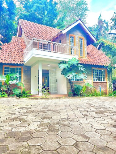 Charming 3-bedroom villa with WiFi and fitness room in awesome Arusha