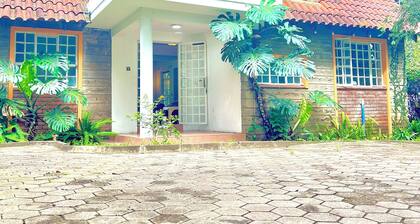 Charming 3-bedroom villa with WiFi and fitness room in awesome Arusha
