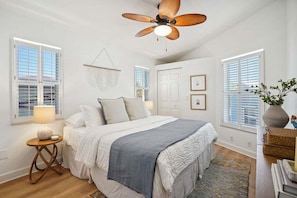 2 chambres, fer et planche à repasser, Wi-Fi gratuit, draps fournis