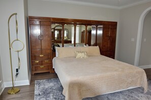4 chambres, fer et planche à repasser, Wi-Fi, literie fournie