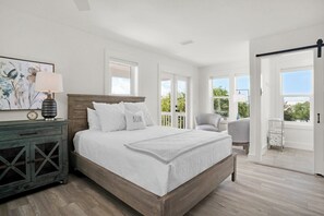 4 slaapkamers, een strijkplank/strijkijzer, gratis wifi, beddengoed