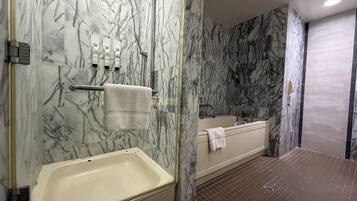 Comfort Twin Room, Balcony, Golf View | Bathroom | Separate tub and shower, hair dryer, slippers, bidet