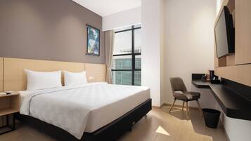 Deluxe Double Room | Desk, laptop workspace
