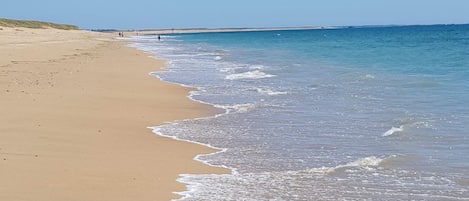 Platja a a prop