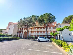 Exterior - Les Hauts d'Azur by Interhome (Saint Pierre La Mer)
