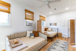 4 chambres, fer et planche à repasser, Wi-Fi gratuit, draps fournis