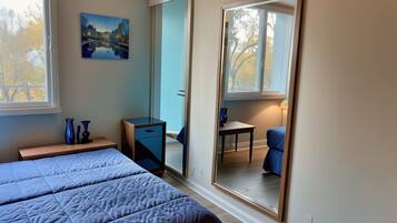 Apartamento, 1 quarto | Escrivaninha, espaço de trabalho para notebook