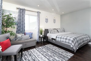 4 bedrooms, free WiFi, bed sheets - Relax in the bay . City View. Free parking on site (Oakland)