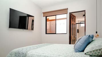 2 bedrooms, iron/ironing board, WiFi, bed sheets