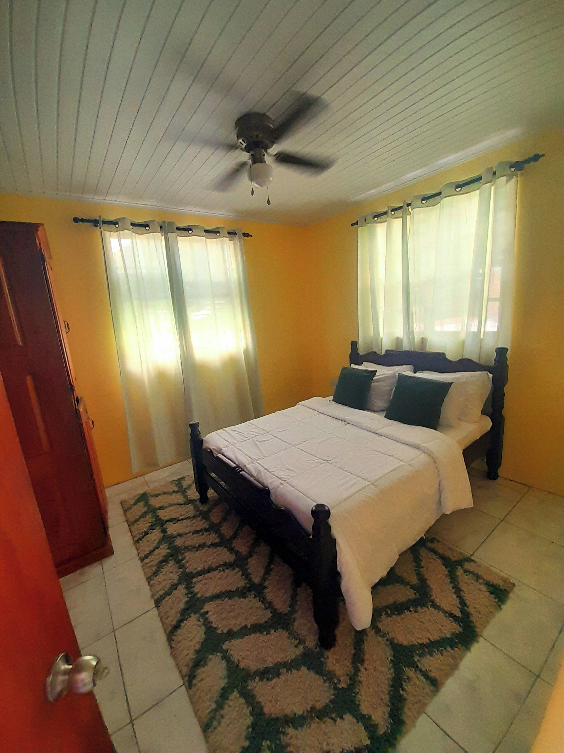 Departamento básico, balcón, vista al mar | Wifi gratis 