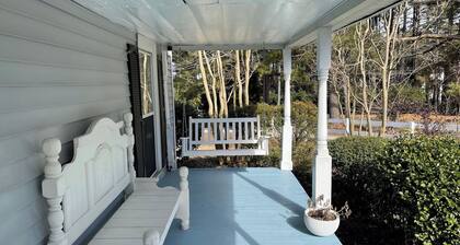 Charming 4BR Historic Home with Scenic Views