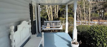Historic 4BR Retreat with Stunning Scenic Views