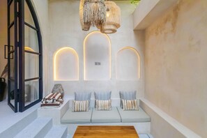 Deluxe Villa, Kitchenette | Living area - Villa Santa Clara (Seminyak)