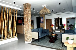 Lobby - Hotel Valna Estate Mountain View Kausani By HRG (Kausani)