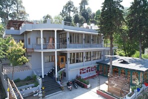Exterior - Hotel Valna Estate Mountain View Kausani By HRG (Kausani)