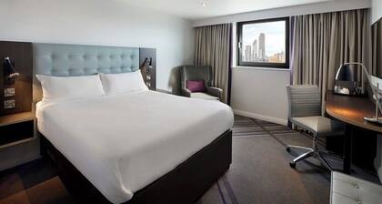 Hotel Room for Rent in Leicester Square, Central London