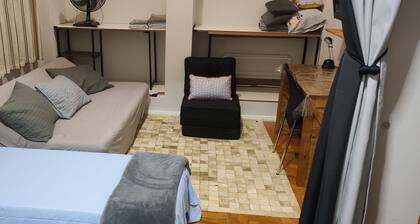 Loft luxo em casa no adorável bairro Cruzeiro, coração da zona sul
Fast Wi-Fi
