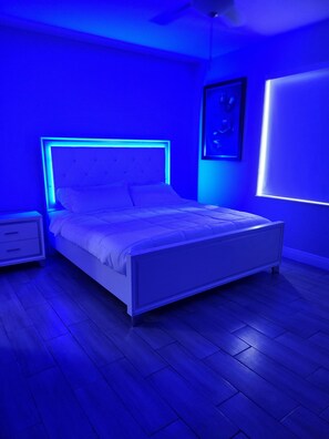 3 chambres, fer et planche à repasser, Wi-Fi, draps fournis