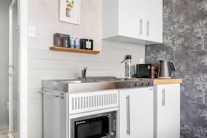 Micro-ondes, plaque de cuisson