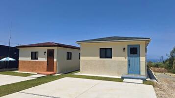 Villa, Ocean View | 1 bedroom, blackout drapes, free WiFi, bed sheets