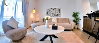 Al Reef Cozy 1BR with Pool and Serene Vibes