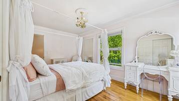 3 Schlafzimmer, Bügeleisen/Bügelbrett, kostenloses WLAN, Bettwäsche