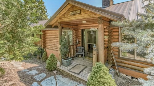 Cabin in the Mountains of Ashland